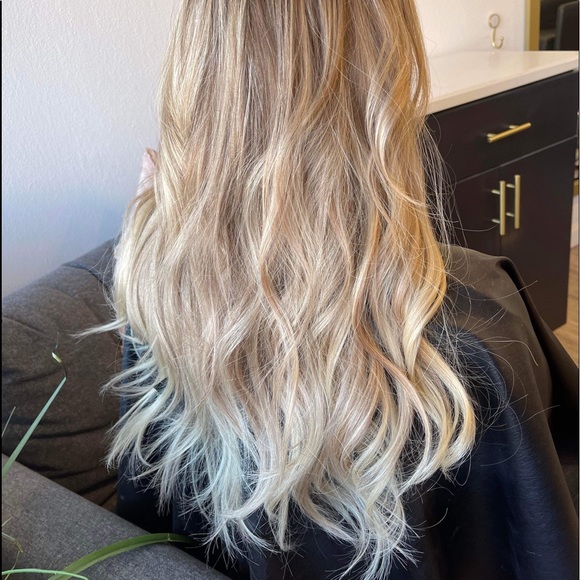 14-16” hair extensions only used for 5 days. 100% real human hair